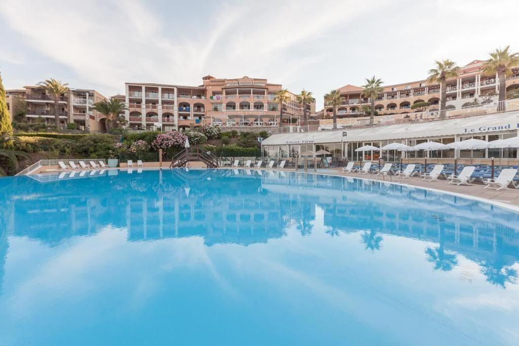 Dans Un Cadre D'Exception, Vue Mer Panoramique A Agay Cote D'Azur, Village Vacances Cap Esterel, T2 Avec Jardin, Golf, Climatisation, Wifi, 5 Piscines Saint-Raphaël Esterno foto