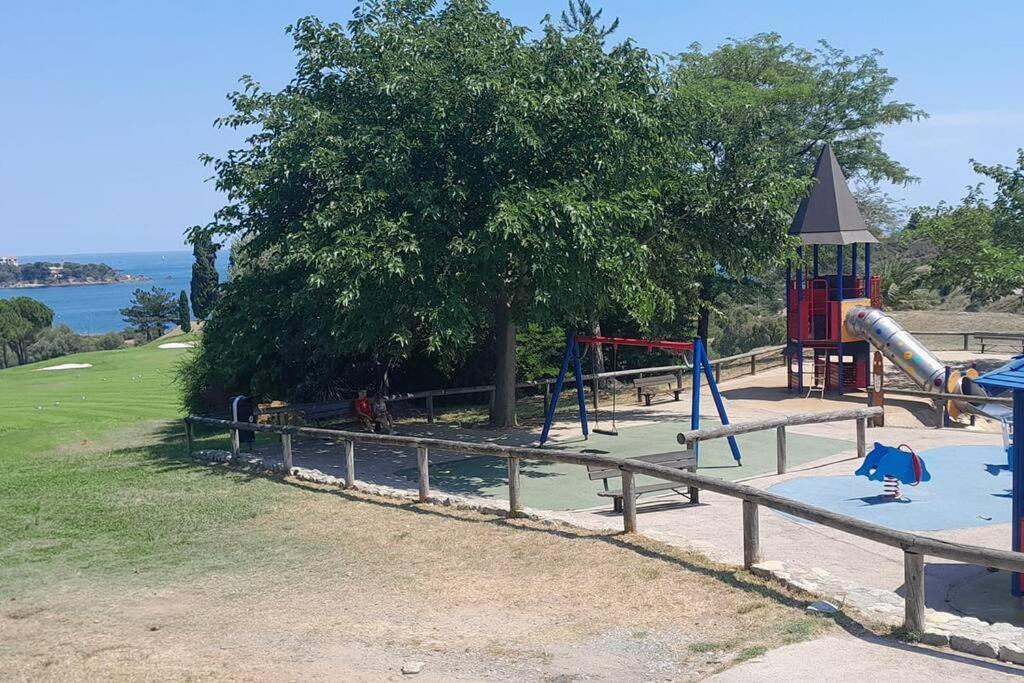 Dans Un Cadre D'Exception, Vue Mer Panoramique A Agay Cote D'Azur, Village Vacances Cap Esterel, T2 Avec Jardin, Golf, Climatisation, Wifi, 5 Piscines Saint-Raphaël Esterno foto