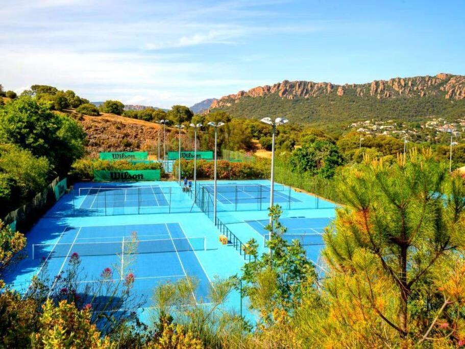 Dans Un Cadre D'Exception, Vue Mer Panoramique A Agay Cote D'Azur, Village Vacances Cap Esterel, T2 Avec Jardin, Golf, Climatisation, Wifi, 5 Piscines Saint-Raphaël Esterno foto