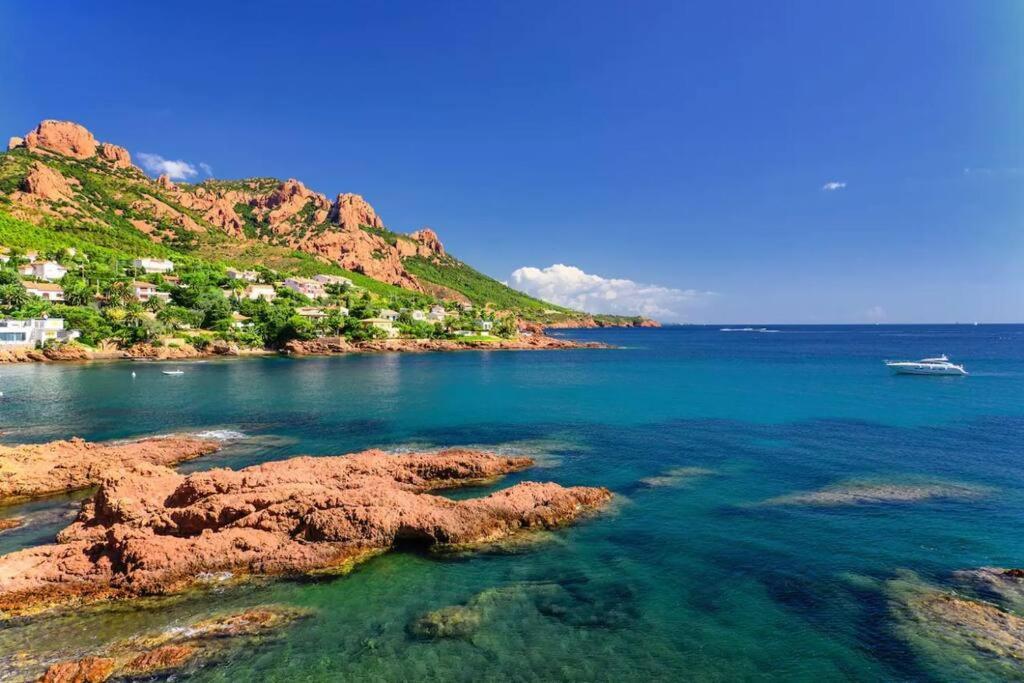 Dans Un Cadre D'Exception, Vue Mer Panoramique A Agay Cote D'Azur, Village Vacances Cap Esterel, T2 Avec Jardin, Golf, Climatisation, Wifi, 5 Piscines Saint-Raphaël Esterno foto