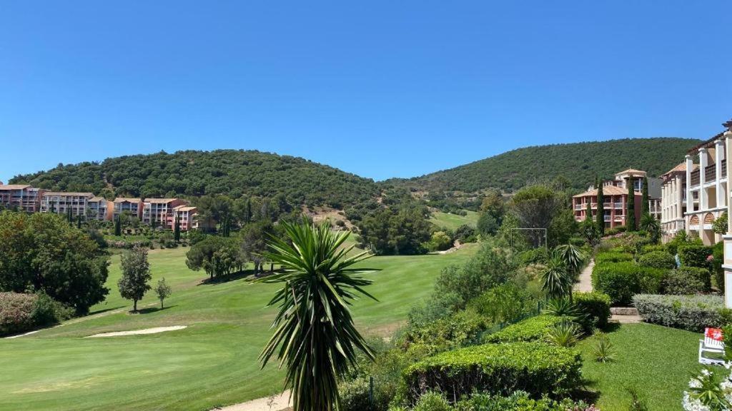 Dans Un Cadre D'Exception, Vue Mer Panoramique A Agay Cote D'Azur, Village Vacances Cap Esterel, T2 Avec Jardin, Golf, Climatisation, Wifi, 5 Piscines Saint-Raphaël Esterno foto